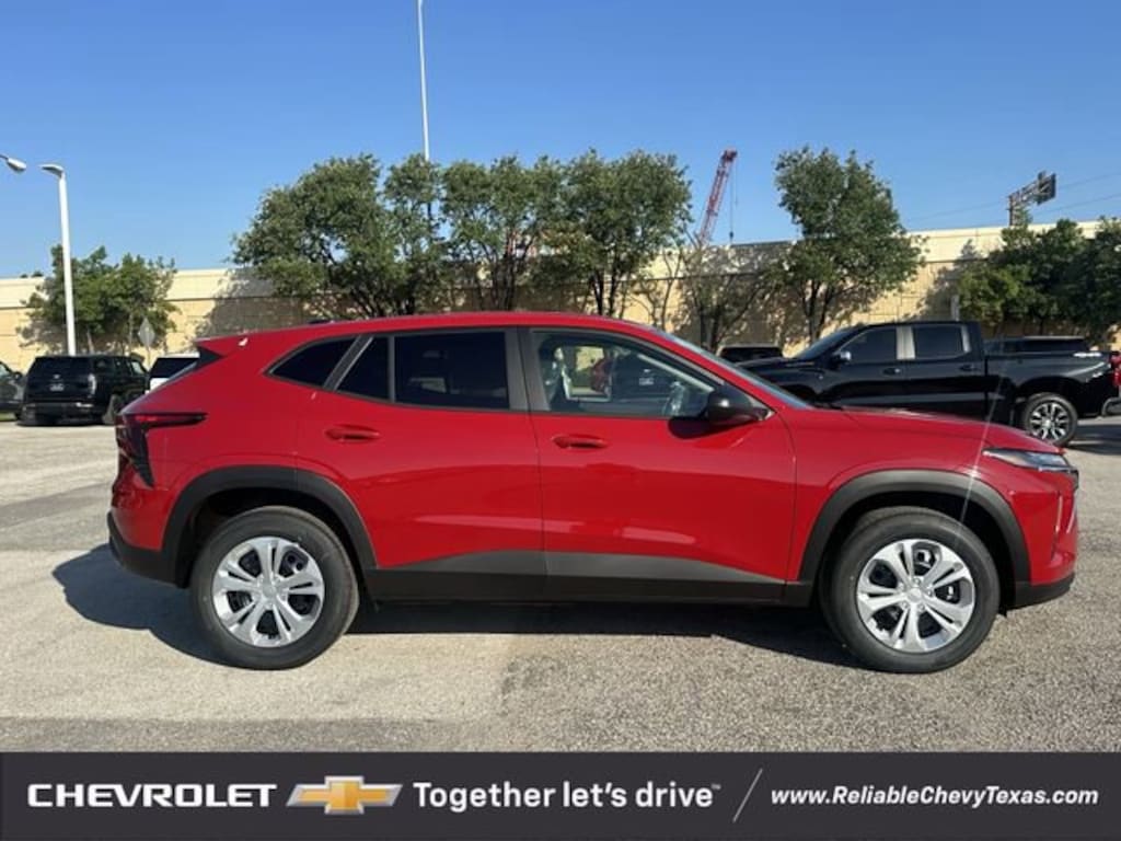 New 2026 Chevrolet Trax LS SUV