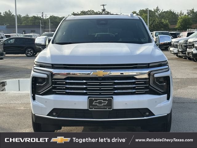 2026 Chevrolet Suburban Premier - Photo 10
