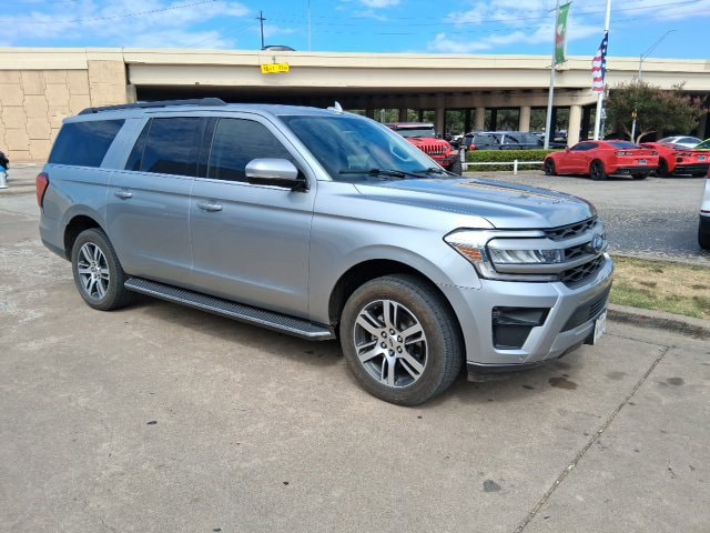Silver 2023 Ford Expedition SUV / Crossover 4X2 10-Speed Automatic