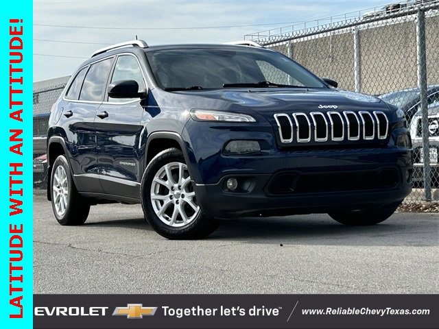 Used 2018 Jeep Cherokee Latitude Plus with VIN 1C4PJLLB0JD552926 for sale in Richardson, TX