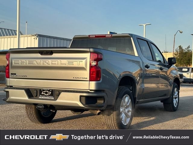 2026 Chevrolet Silverado 1500 Custom - Photo 4