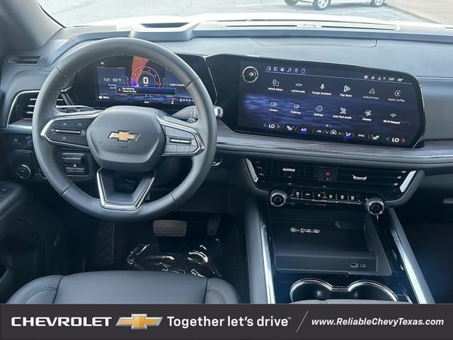 2026 Chevrolet Suburban LT - Photo 13