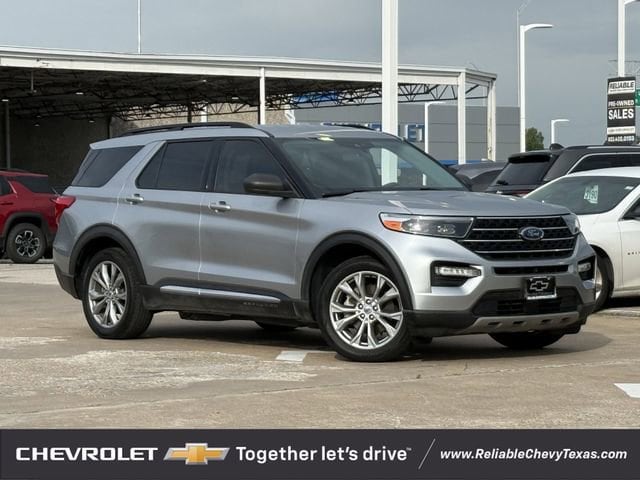 2021 Ford Explorer XLT RWD's photo