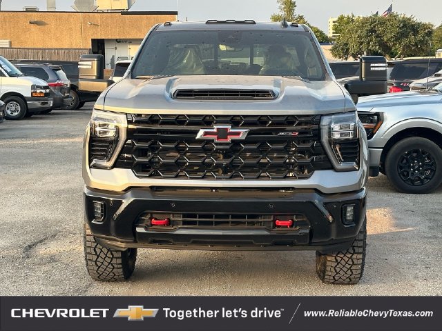 2026 Chevrolet Silverado 2500 HD ZR2 - Photo 8