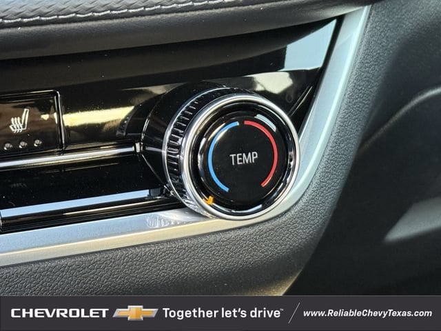 2027 Chevrolet Equinox LT - Photo 22