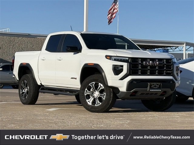 2025 GMC Canyon AT4 Crew Cab 4WD