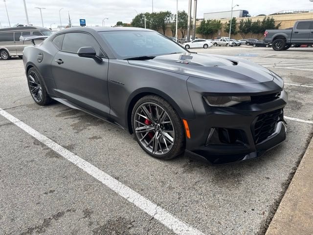 2024 Chevrolet Camaro ZL1's photo