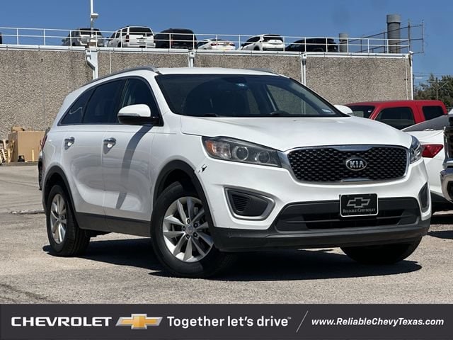 Used 2017 Kia Sorento LX with VIN 5XYPG4A38HG278743 for sale in Richardson, TX