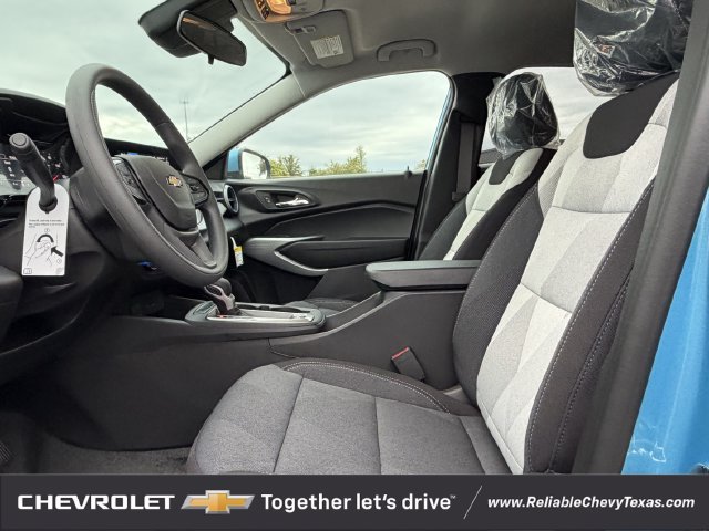 2026 Chevrolet Trax LS - Photo 27