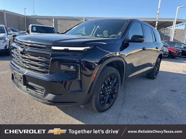 2024 Chevrolet Traverse LS photo 3