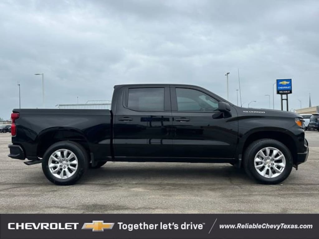 New 2026 Chevrolet Silverado 1500 Custom Truck Crew Cab