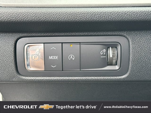 2027 Chevrolet Traverse LT - Photo 21