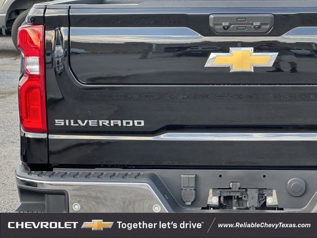 2026 Chevrolet Silverado 1500 LTZ - Photo 6