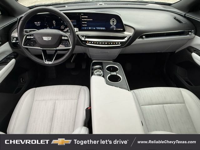 2024 Cadillac LYRIQ Luxury 1 - Photo 11