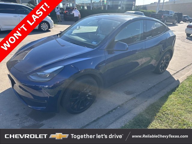2025 Tesla Model Y Long Range photo 2