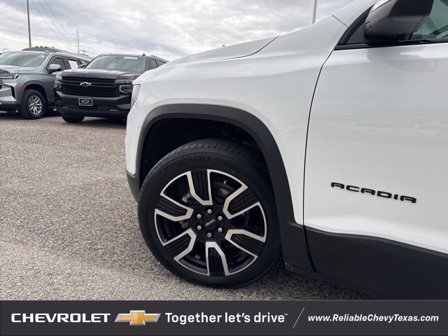 2021 Gmc Acadia SLE photo 2