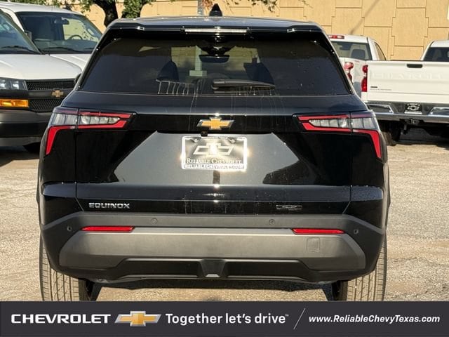 2027 Chevrolet Equinox LT - Photo 7
