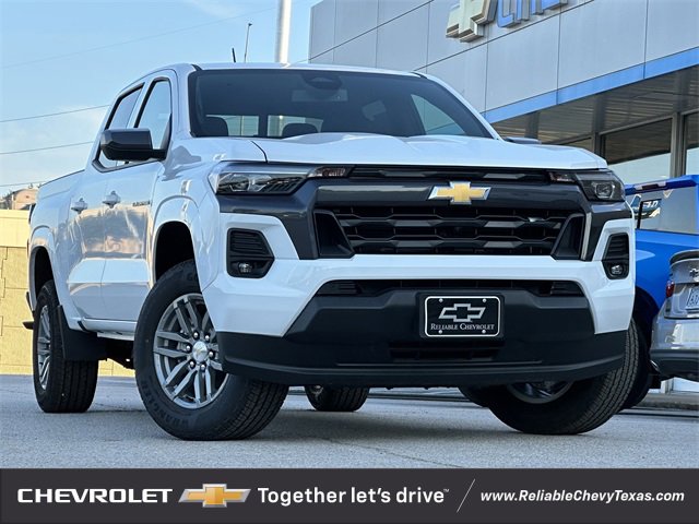 2026 Chevrolet Colorado LT photo 2