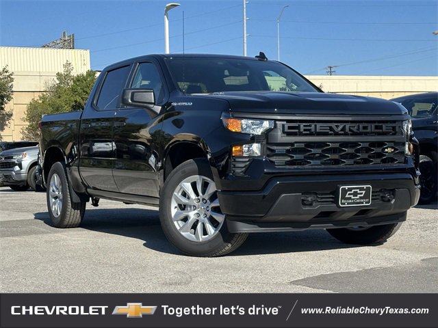 2026 Chevrolet Silverado 1500 Custom photo 2