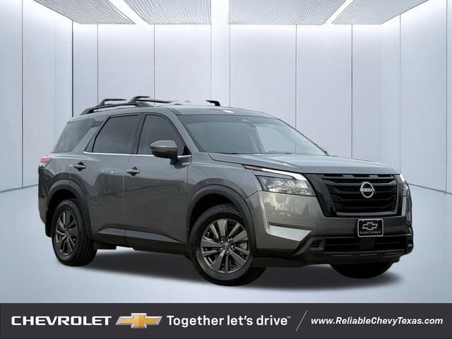 2023 Nissan Pathfinder SV 2WD's photo