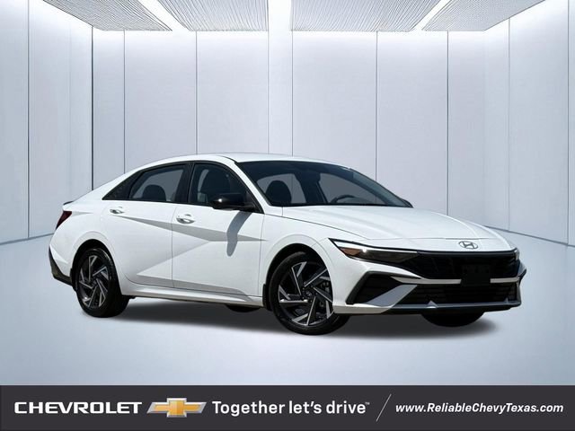2025 Hyundai Elantra 2.0 SEL Sport IVT's photo