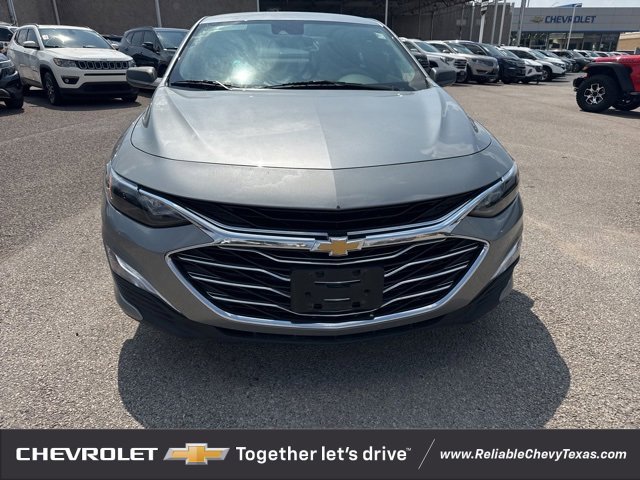 2023 Chevrolet Malibu LS photo 2