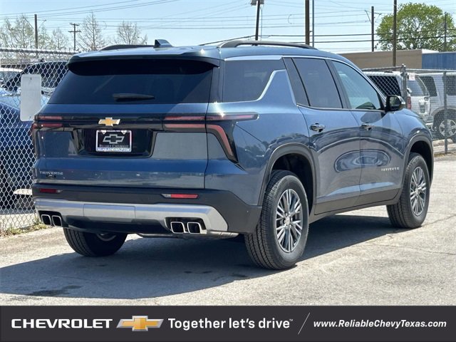 2025 Chevrolet Traverse photo 4