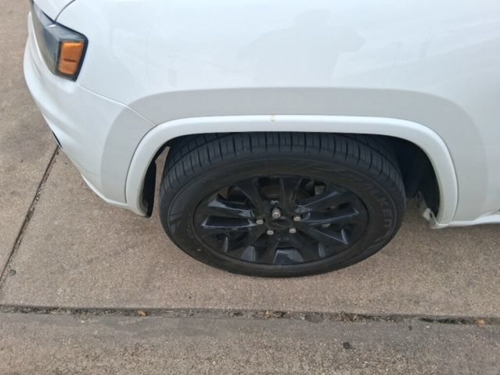 Used 2021 Jeep Grand Cherokee Laredo X 4x2 SUV