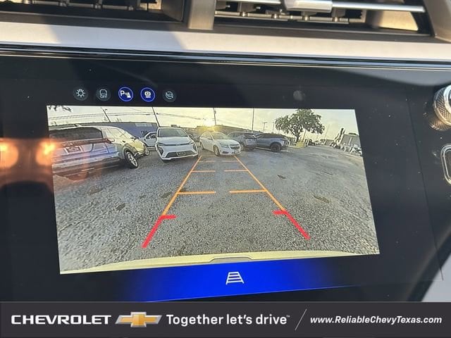 2027 Chevrolet Bolt LT - Photo 18