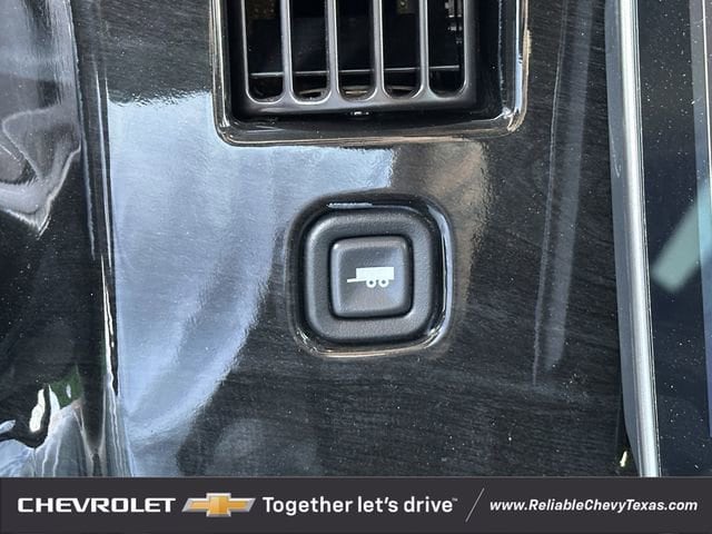 2025 Chevrolet Express Cargo Work Van - Photo 24