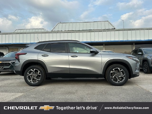 New 2026 Chevrolet Trax LT SUV