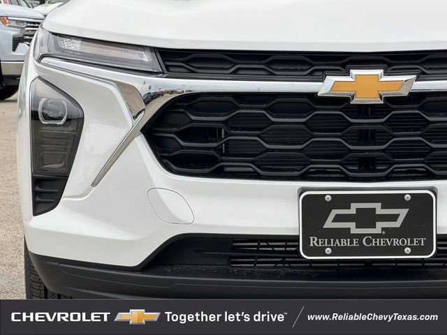 2026 Chevrolet Trax LS - Photo 8