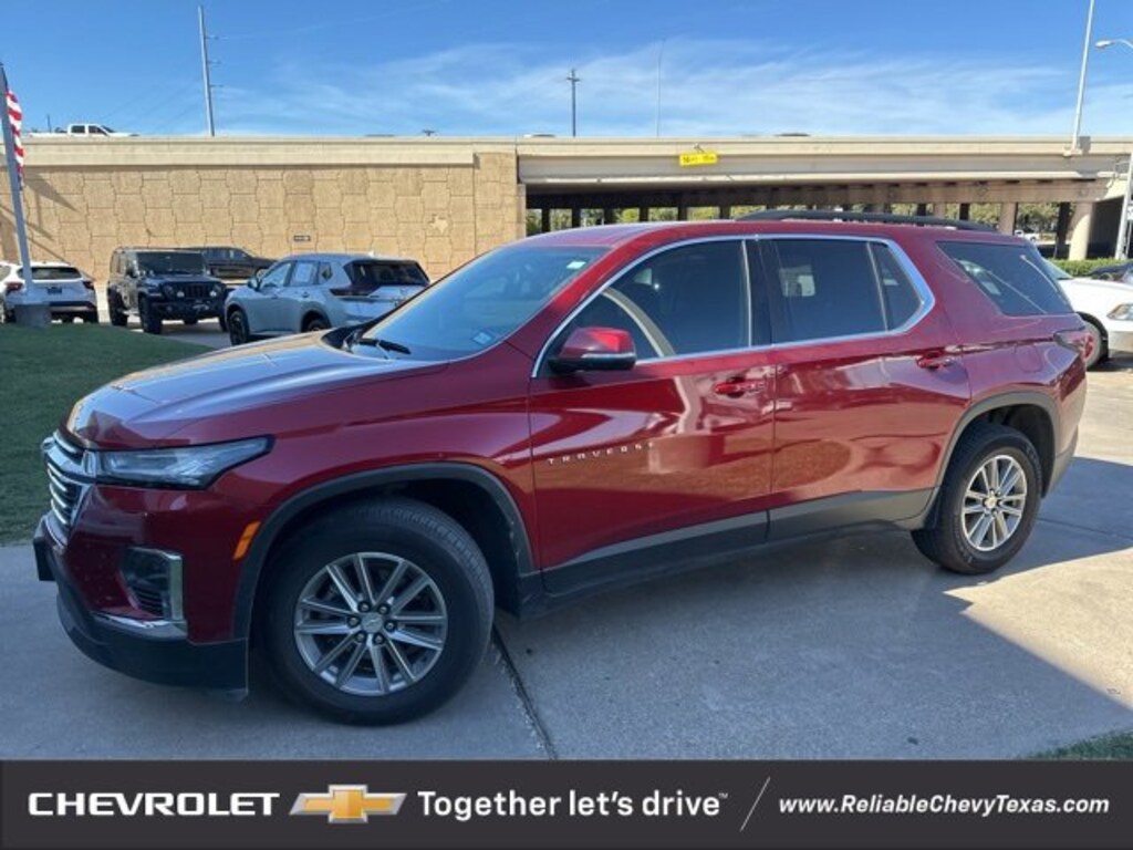 Used 2023 Chevrolet Traverse LT Cloth SUV