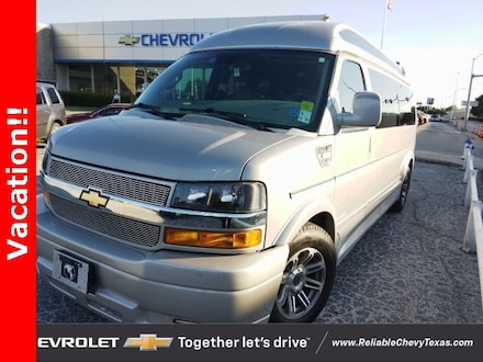 2021 Chevrolet Express Passenger 3500 1LS Van Extended Passenger Van