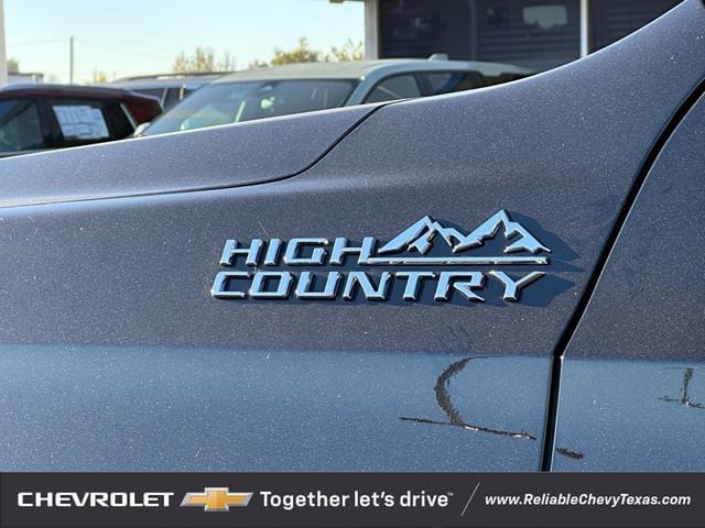 2026 Chevrolet Suburban High Country - Photo 11