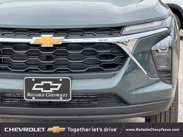 2026 Chevrolet Trax LS - Photo 9