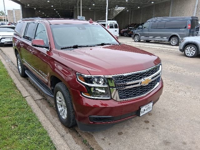 2018 Chevrolet Suburban 2WD 1500 LT's photo