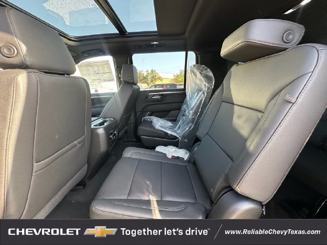2026 Chevrolet Suburban LT - Photo 27