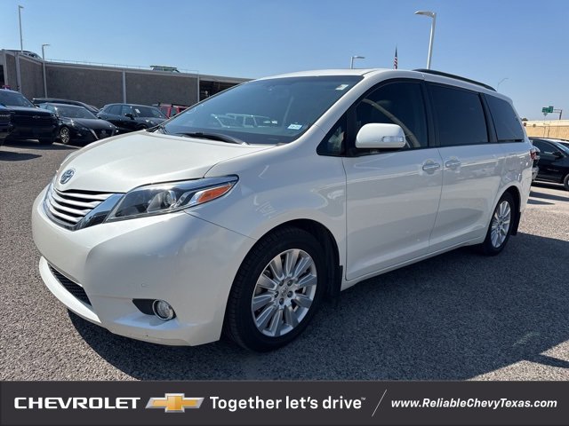 2017 Toyota Sienna Limited XLE Premium photo 3