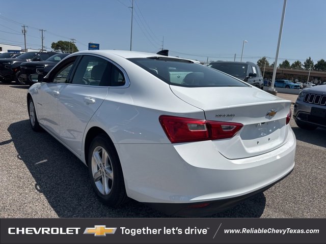 2023 Chevrolet Malibu LS photo 2