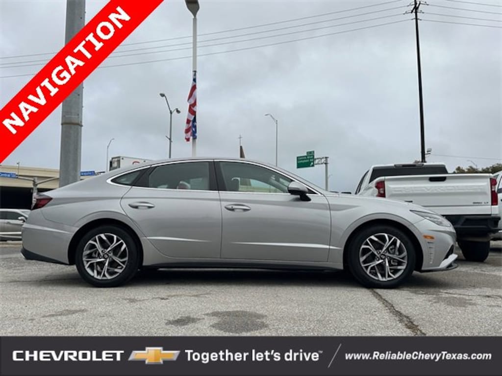 Used 2023 Hyundai Sonata SEL Sedan