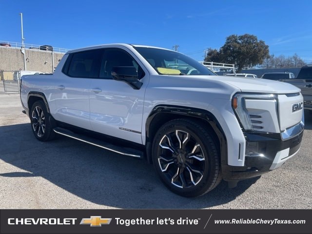 2025 GMC Sierra EV Denali Crew Cab (Max Range) e4WD