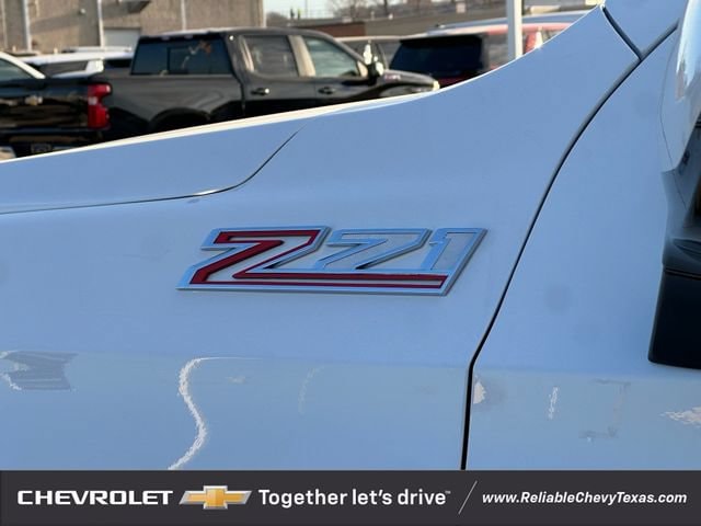 2026 Chevrolet Suburban Z71 - Photo 7