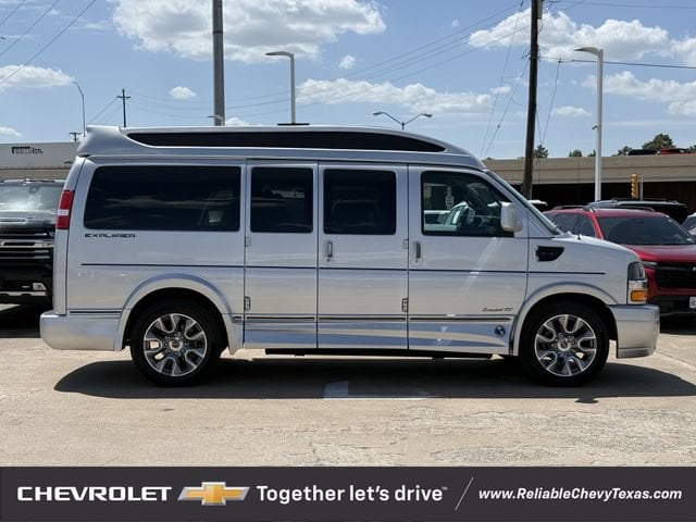 2025 Chevrolet Express Cargo Work Van - Photo 5