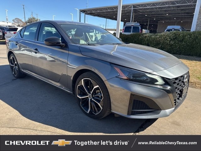 2024 Nissan Altima SR