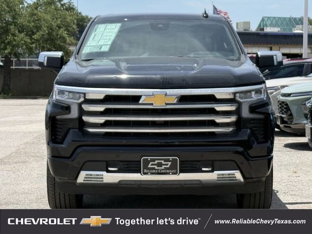 2025 Chevrolet Silverado 1500 High Country - Photo 3