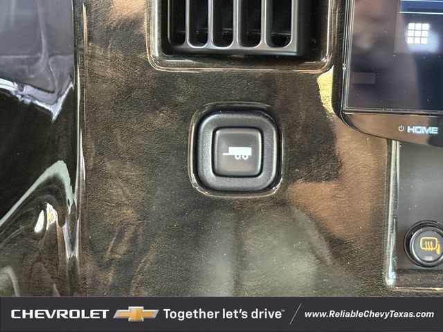 2026 Chevrolet Express Cargo Work Van - Photo 22