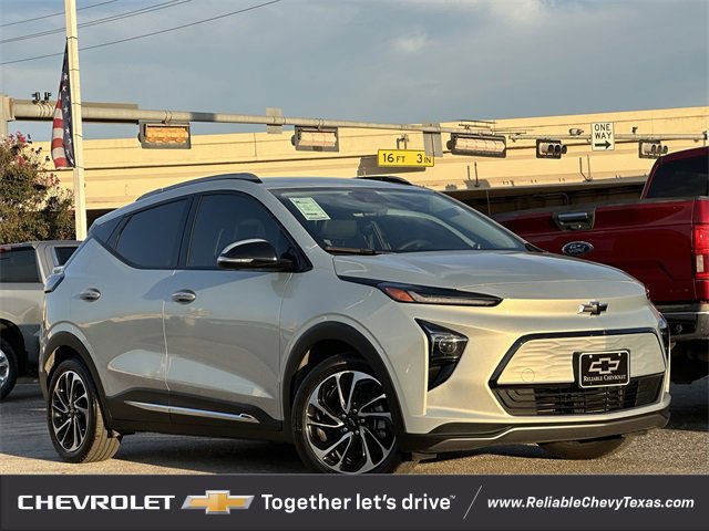 Certified 2023 Chevrolet Bolt EUV Premier with VIN 1G1FZ6S00P4191365 for sale in Richardson, TX