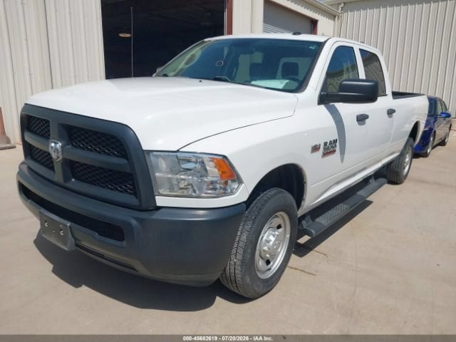 Used 2018  Ram Tradesman image 2