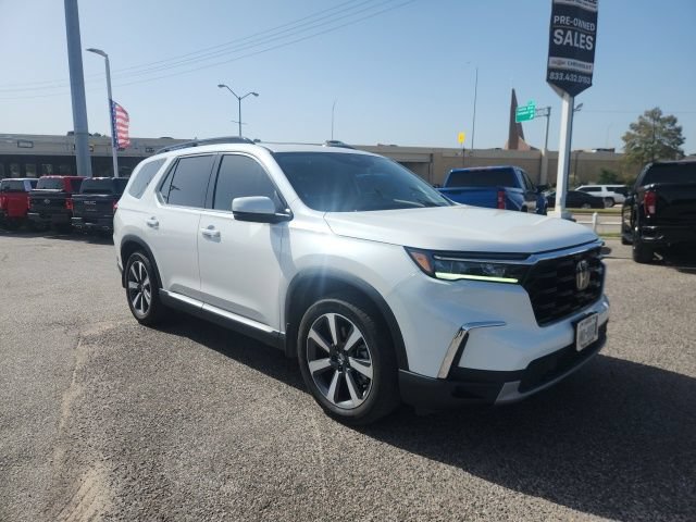 2024 Honda Pilot Touring 2WD's photo